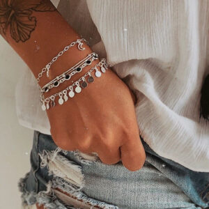 PULSERA CON CHICHES